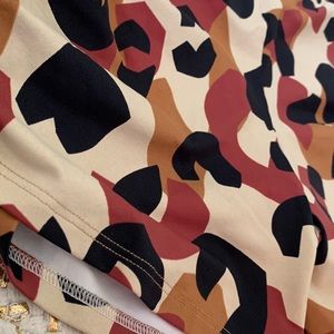 Shakti comfy yoga shorts. Cute giraffe print. Large